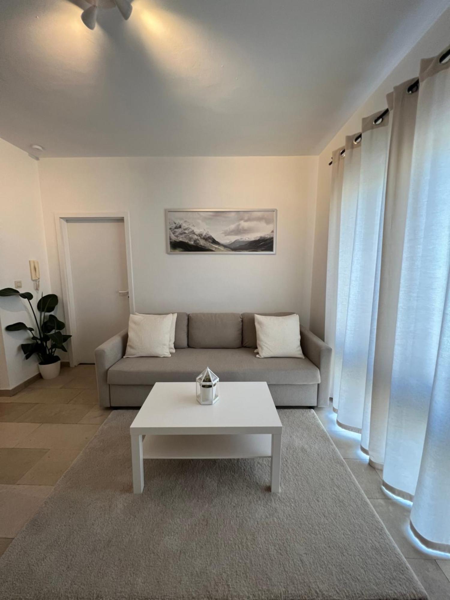 בריסל Appartement Lumineux Dans Un Quartier Anime מראה חיצוני תמונה