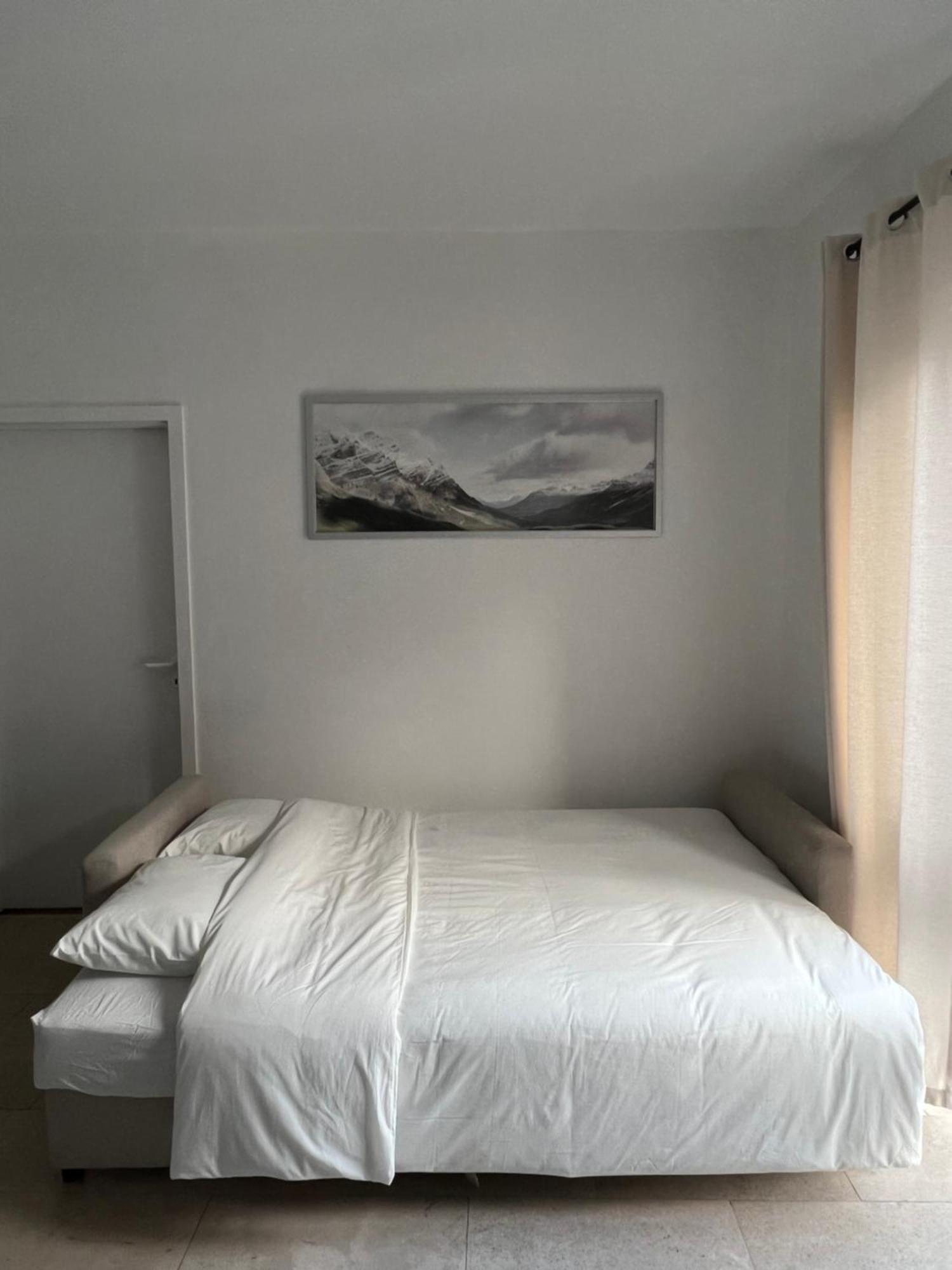 בריסל Appartement Lumineux Dans Un Quartier Anime מראה חיצוני תמונה