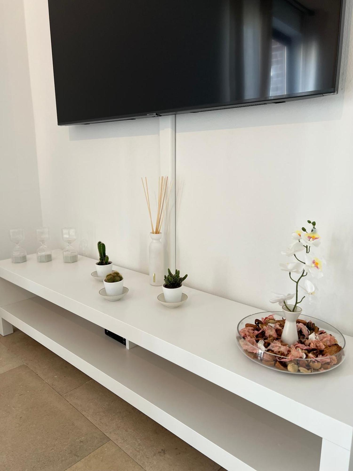 בריסל Appartement Lumineux Dans Un Quartier Anime מראה חיצוני תמונה